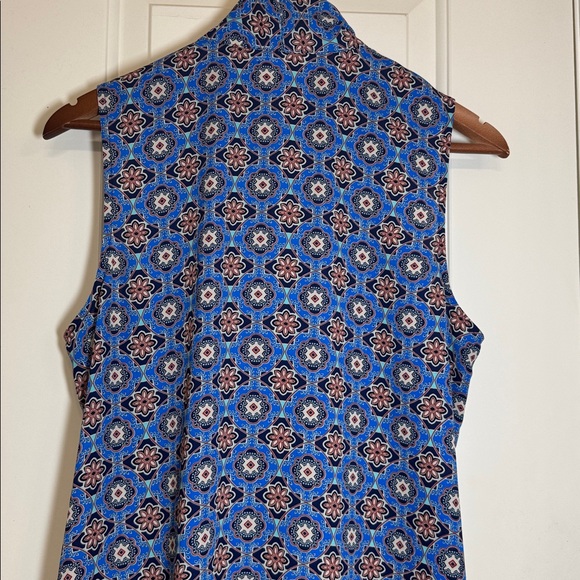 Van Heusen Geometric Medallion Print Sleeveless Blouse Blue Boho Tie Front -L - Picture 4 of 4